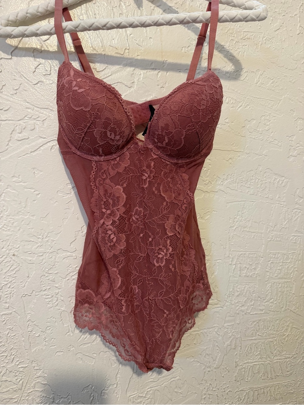 Lace Underwire Bodysuit in Dusty Rose
